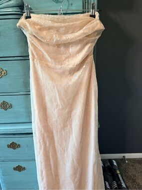 Elegant Strapless Sequin Maxi Dress in Blush